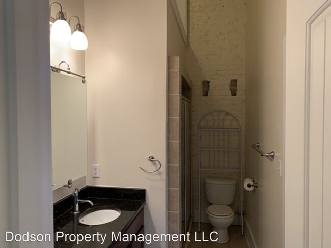 Building Photo - 2 br, 1 bath House - 1657 W Broad St U7