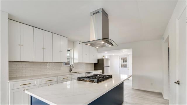 Building Photo - 8435 Birchcroft Dr