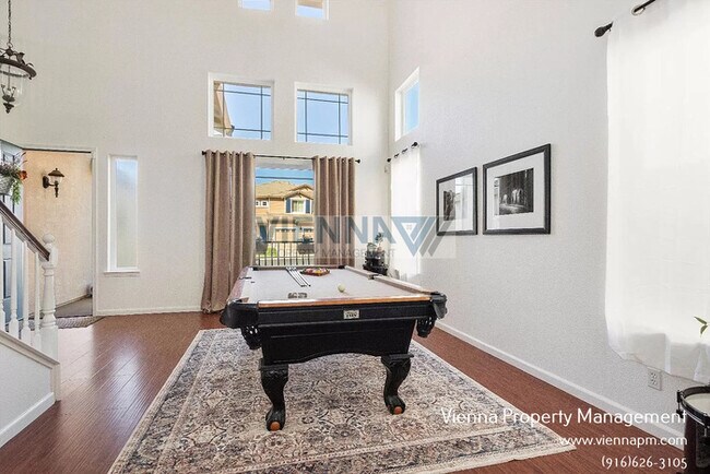 Building Photo - Beautiful Property in Roseville