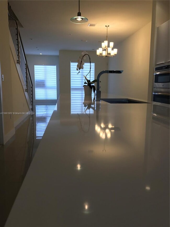 Foto del edificio - 10255 NW 63rd Terrace