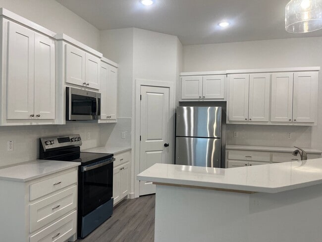 Photo - 3553 Kell St House