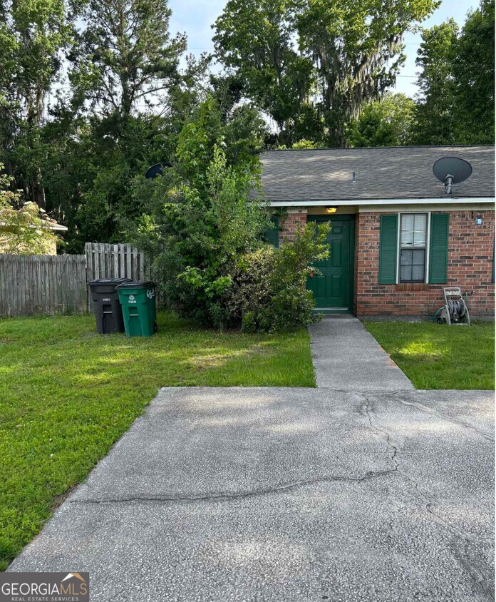 Primary Photo - 406 Admiral's Walk Dr