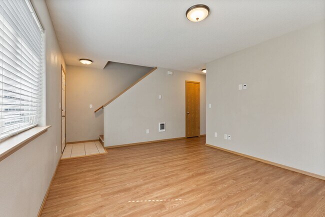Foto del edificio - 3Bed/1.5 Bath House available
