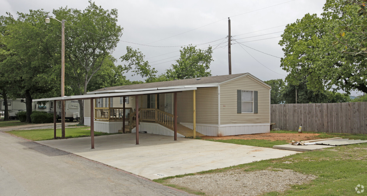 Primary Photo - Lakeview RV Park Moble Home Park