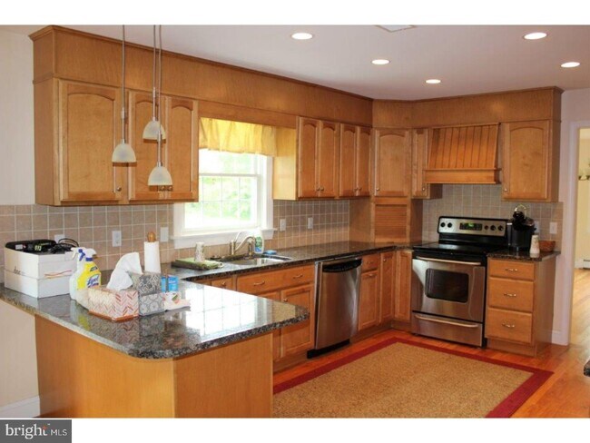 Building Photo - 3835 Ridge Rd