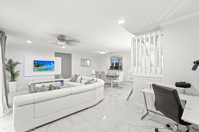 Foto del edificio - 6126 Sugar Loaf Ln