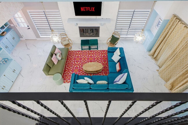 Building Photo - 1818 Moreshead St