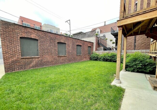 Building Photo - 3812 N Wayne Ave
