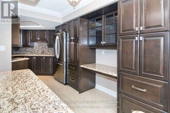 Building Photo - 5 Concorde Pl