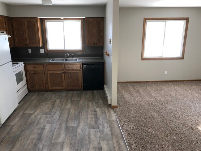 Building Photo - 4784 Tacoma Cir SE
