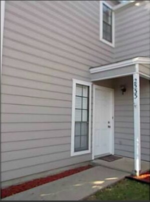 Foto del edificio - 2533 Cross Timbers Dr