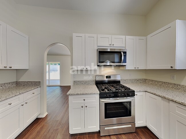 Foto del edificio - 7975 S New Abbey Dr