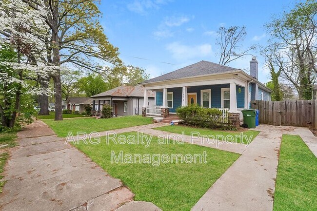 Foto del edificio - 216 Rhodesia Ave SE