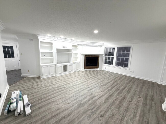 Foto del edificio - 10882 Emery Dr