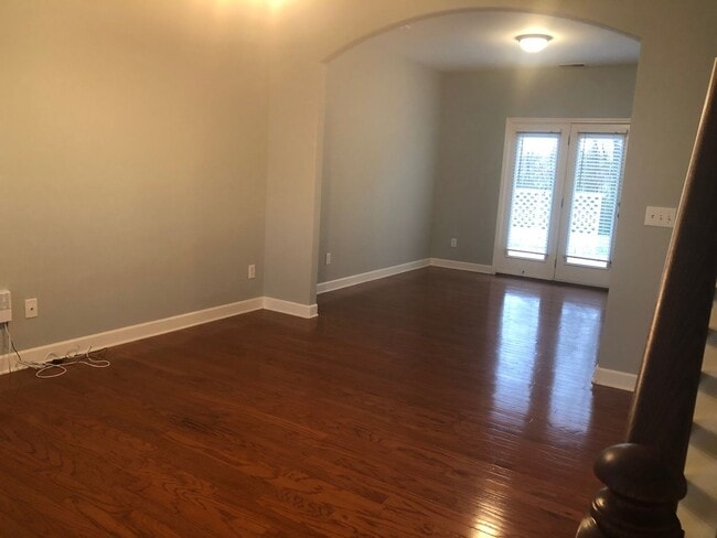 Building Photo - Spacious 2 story home in Whispering Woods!