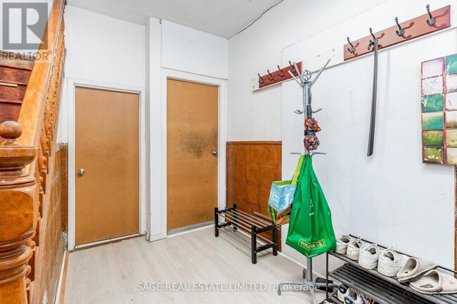 Photo du bâtiment - 604 Ossington Ave