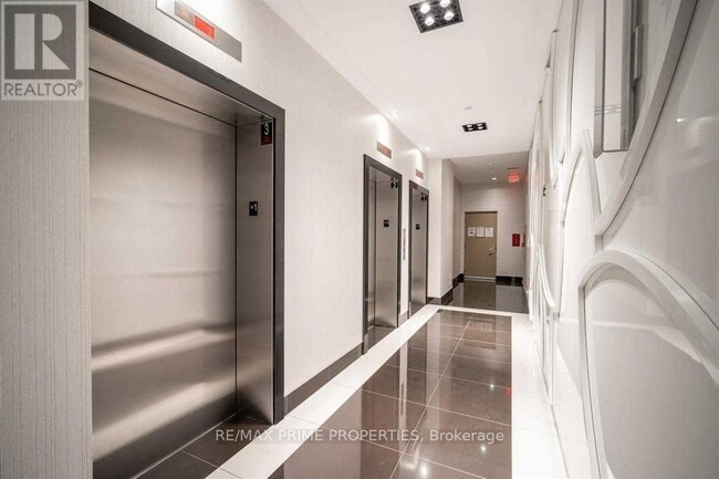 Photo du bâtiment - 9560 Markham Rd