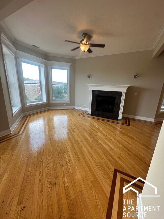 Building Photo - 4734 S Prairie Ave