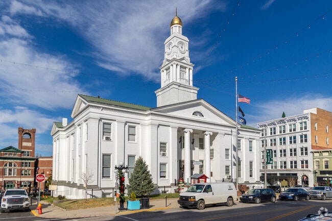 The median home price in Winchester is $265,000.