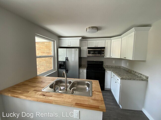 Building Photo - 4 br, 2 bath House - 1805 Dorian Dr