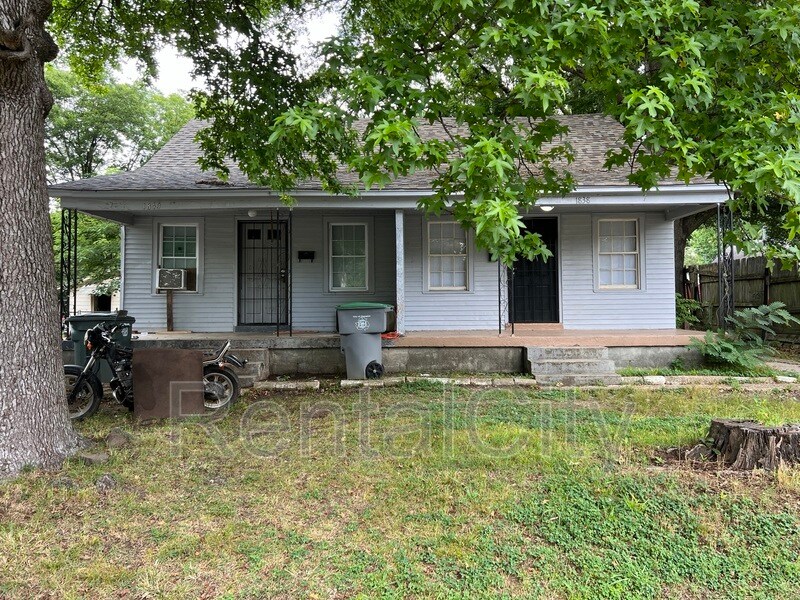 Primary Photo - 1838 Hartland St