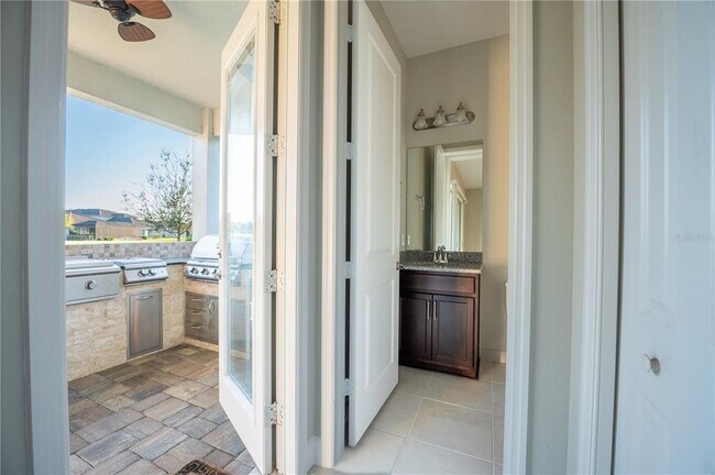 Building Photo - 31232 Chesapeake Bay Dr