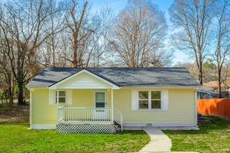 Building Photo - 7725 Hansley Dr