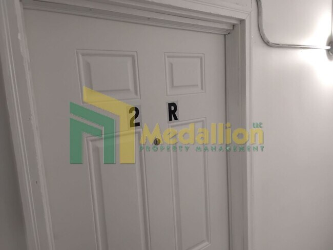 Foto del edificio - Updated 2-Bedroom Loft-Style Unit in Wicker Park