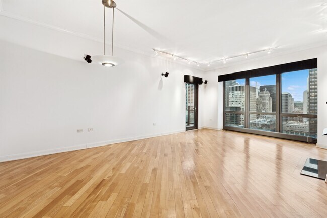 Foto del edificio - 130 N Garland Ct