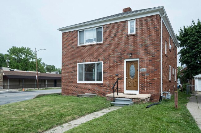 Foto del edificio - 3174 Sherbrooke Rd