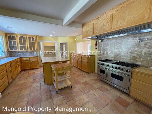 Building Photo - 3 br, 2 bath House - 110 Ford Road