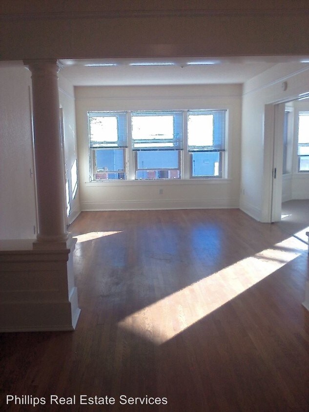 Primary Photo - 305 Bellevue Ave E