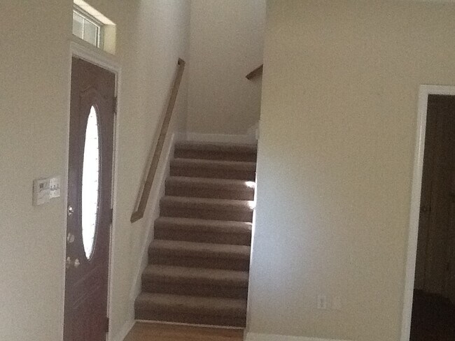 Foto del edificio - 2912 Thrushwood Dr