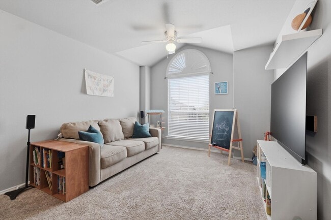 Building Photo - Bright Steubing Ranch Home with Two Primary Suites & Solar Panels