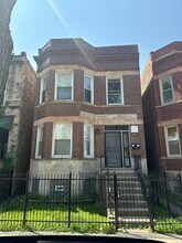 Building Photo - 6344 S Eberhart Ave