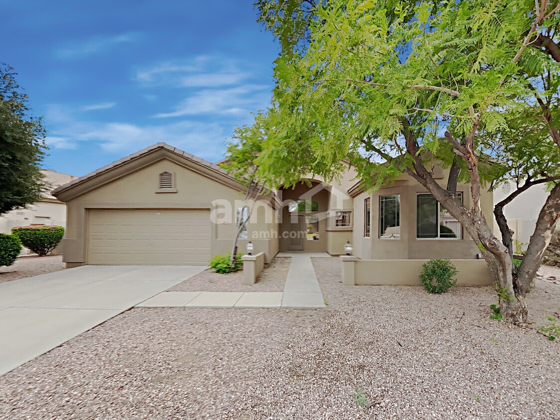 Primary Photo - 8027 W Clara Ln