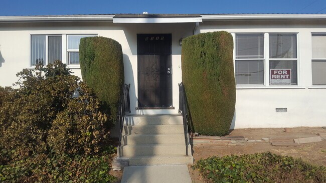 Frente de la propiedad - 5535 Thornburn St