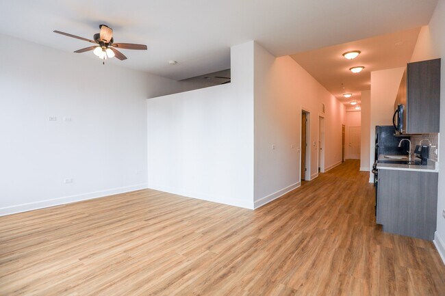 Foto del edificio - 3160 N Broadway