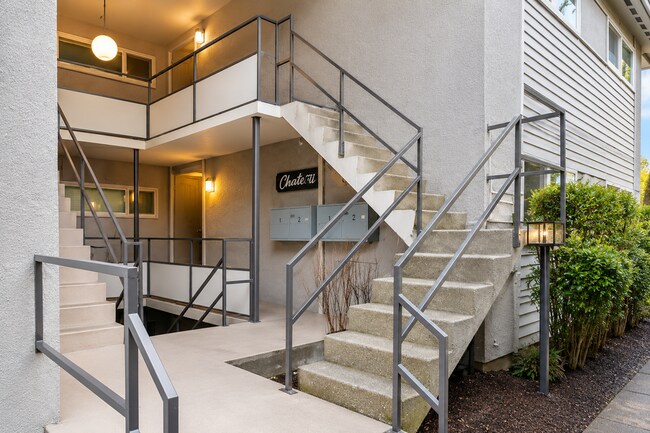 Foto del edificio - North Beacon Hill 1 Bedroom Apartment for Rent | Beacon Hill Light Rail Access, Balcony, Hardwood...