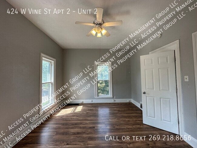 Building Photo - 424 W Vine St