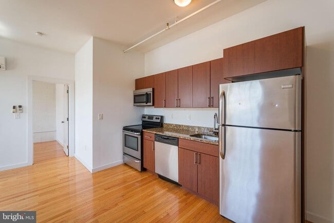 Foto del edificio - 4 Leverington Ave