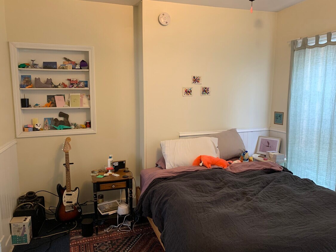 Cama 1 - 19 School St