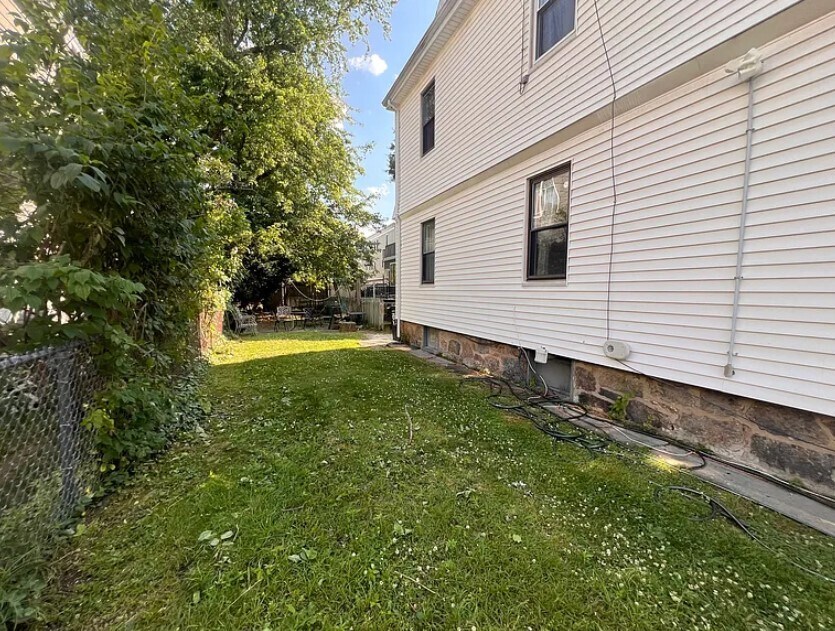 Primary Photo - 3 Aldie St