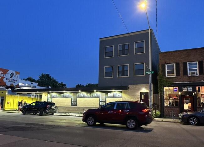 Foto del edificio - 1219 Regent St