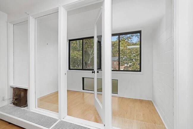 Foto del edificio - 38 Juniper St
