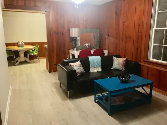 sala de estar - 212 Westwood Dr Apt 2