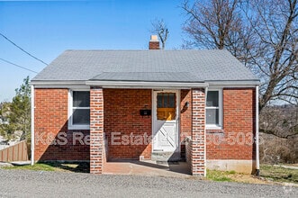 Building Photo - 209 Hurston Way