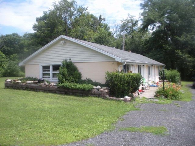 Primary Photo - 1036 Blue Mountain Rd
