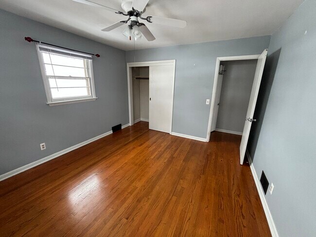 Foto del edificio - 1812 Northwestern Ave