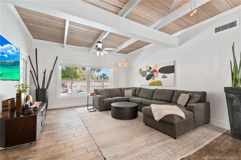 Foto principal - 530 S Manor Dr